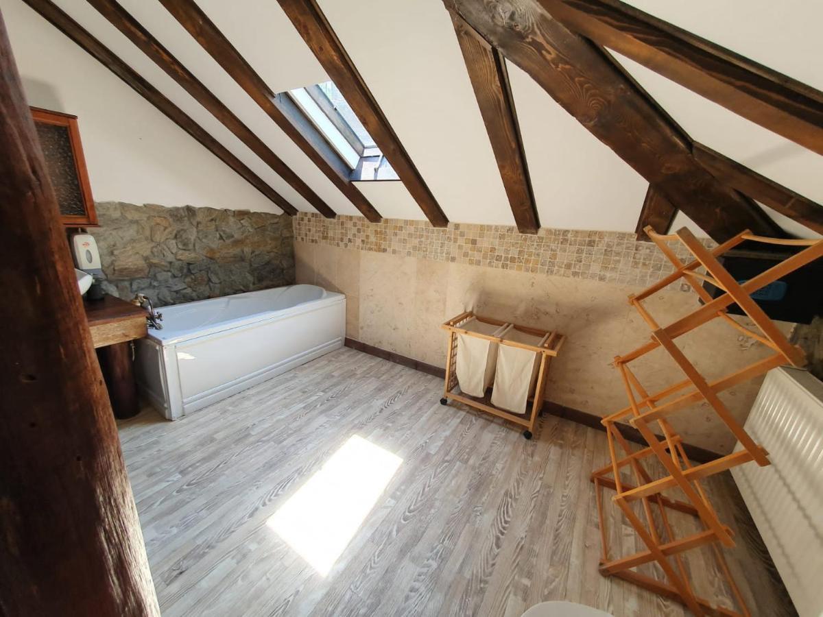 Pensiunea Casa Dacilor Podeni 외부 사진