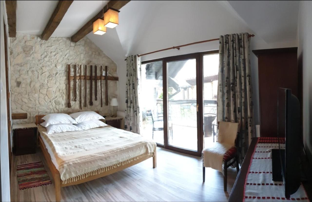 Pensiunea Casa Dacilor Podeni 외부 사진