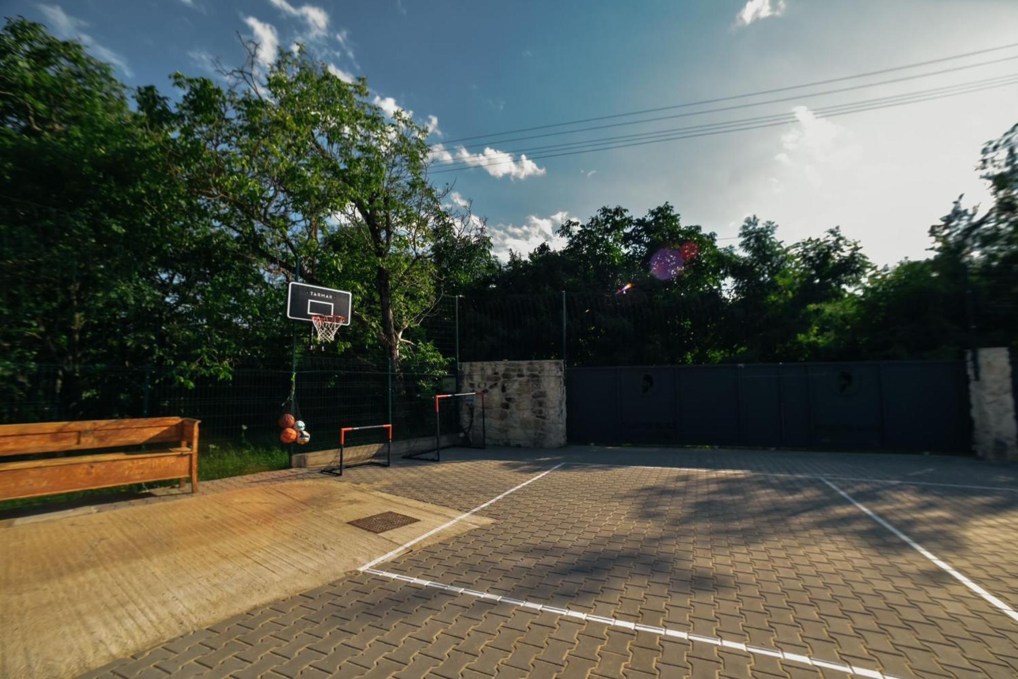 Pensiunea Casa Dacilor Podeni 외부 사진