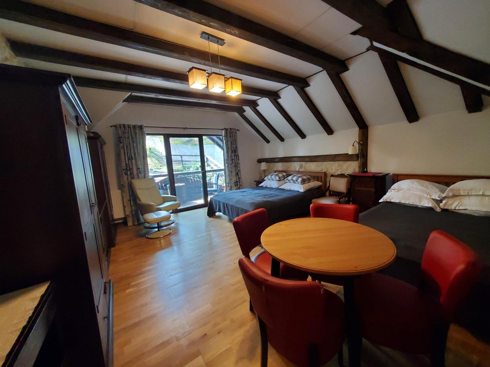 Pensiunea Casa Dacilor Podeni 외부 사진