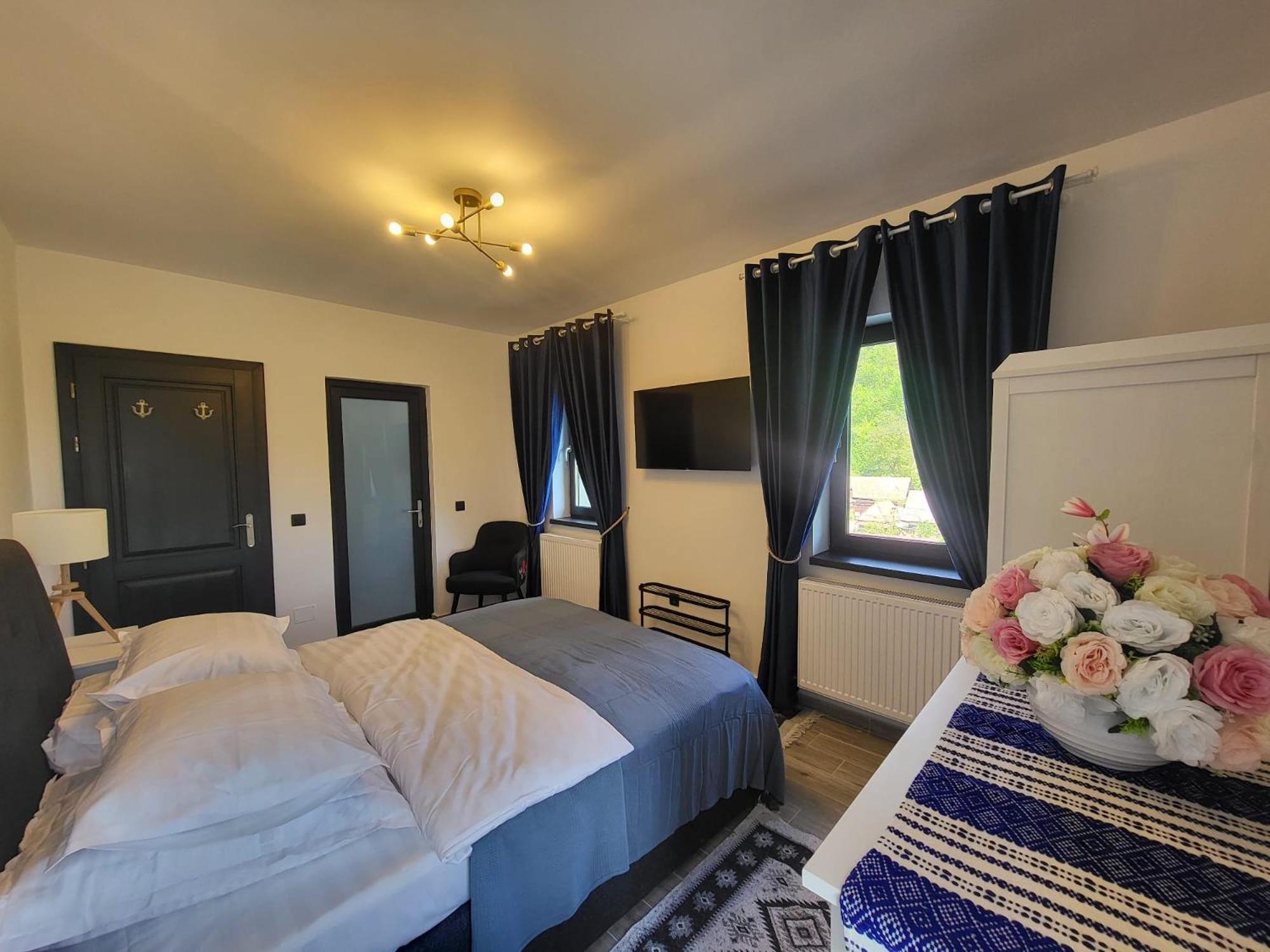 Pensiunea Casa Dacilor Podeni 외부 사진